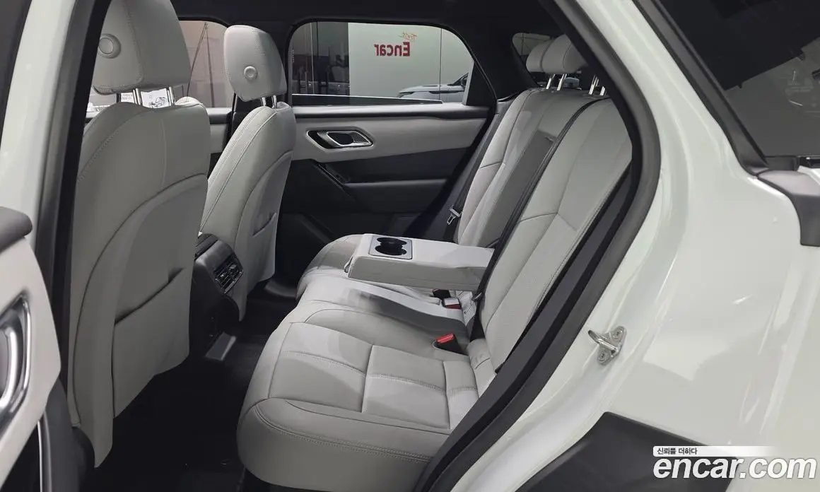 Land Rover Range Rover Velar 2025 2.0 АКПП, фото 4