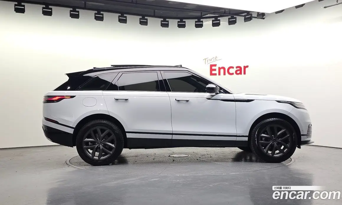 Land Rover Range Rover Velar 2025 2.0 АКПП, фото 5