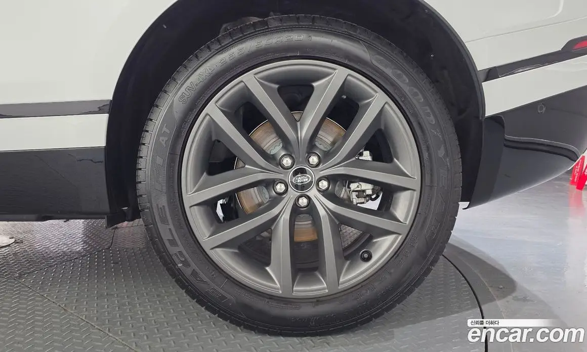 Land Rover Range Rover Velar 2025 2.0 АКПП, фото 8