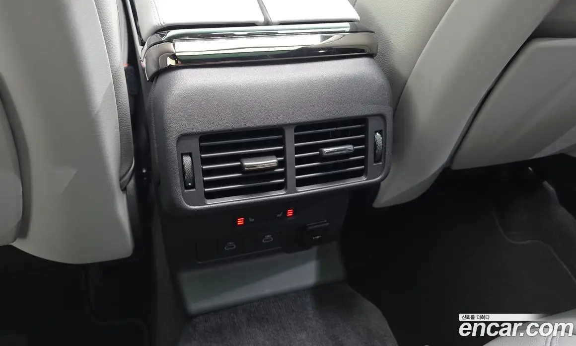 Land Rover Range Rover Velar 2026 2.0 АКПП, фото 18