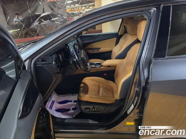 Lexus NX 2023 2.5 вариатор, миниатюра 10 Lexus NX 2023 2.5 вариатор, миниатюра 10