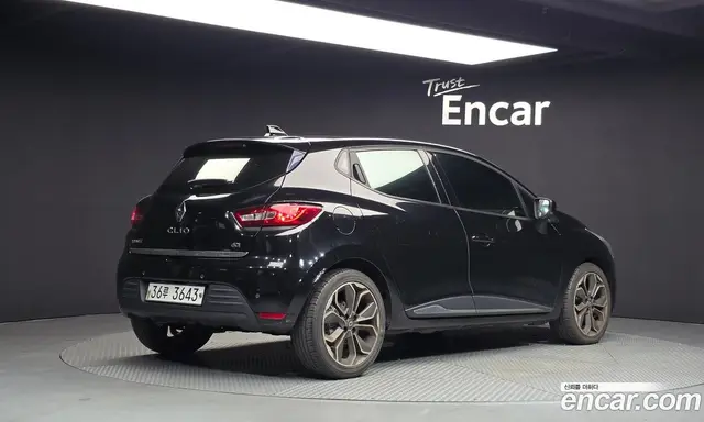 Renault (Samsung) Clio 2018 1.5 АКПП, миниатюра 2 Renault (Samsung) Clio 2018 1.5 АКПП, миниатюра 2