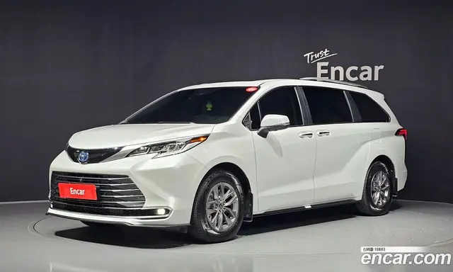 Toyota Sienna, 2023, 23 894 км