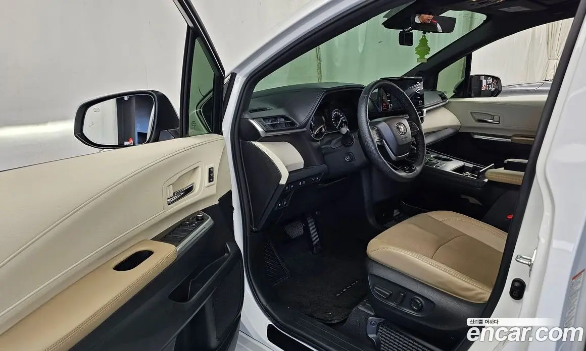 Toyota Sienna 2023 2.5 АКПП, фото 13