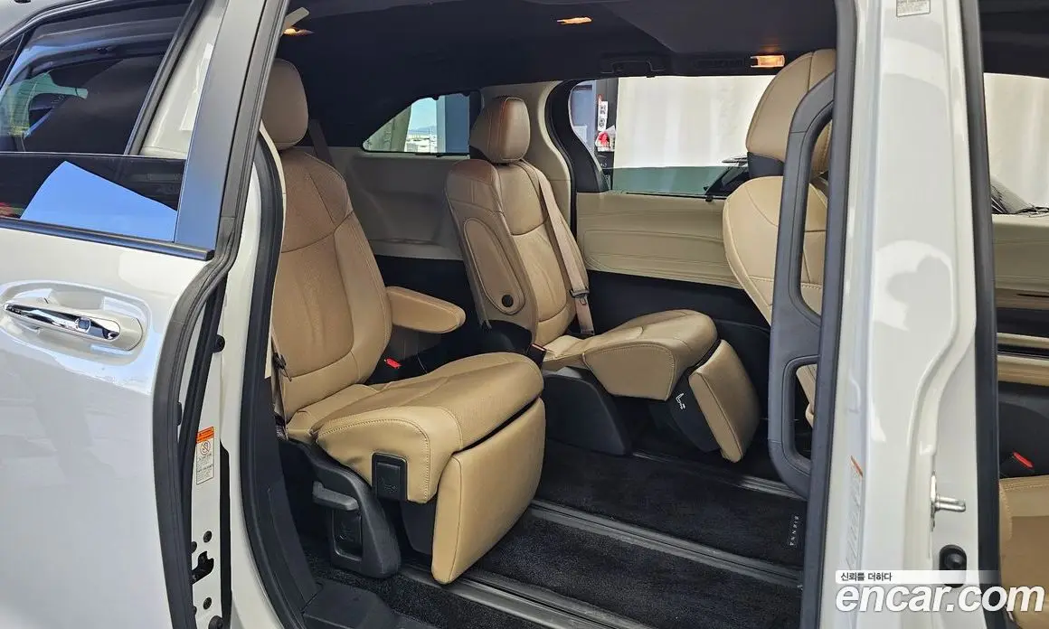 Toyota Sienna 2023 2.5 АКПП, фото 17