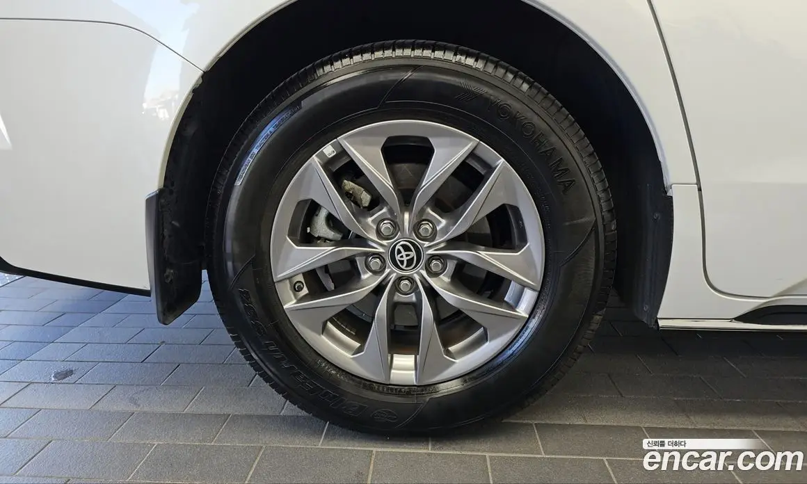 Toyota Sienna 2023 2.5 АКПП, фото 5
