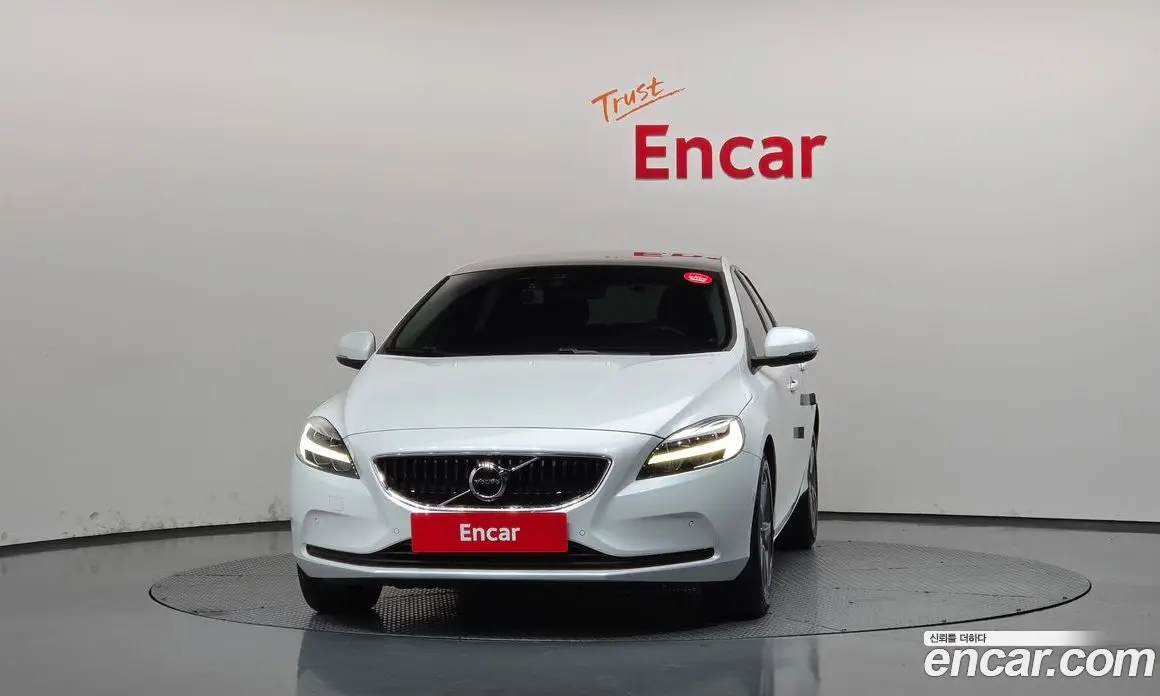 Volvo V40 2017 2.0 АКПП, фото 3