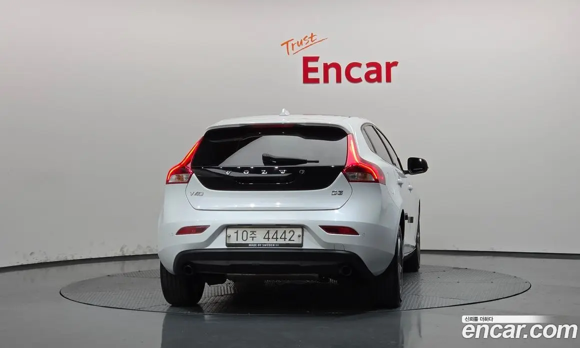 Volvo V40 2017 2.0 АКПП, фото 4