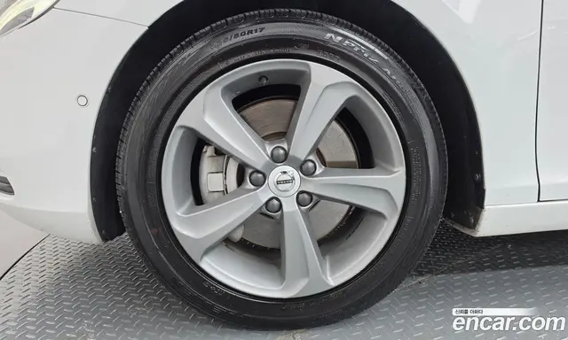 Volvo V40 2017 2.0 АКПП, миниатюра 5