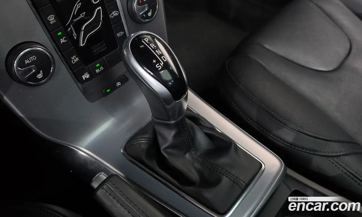 Volvo V40 2017 2.0 АКПП, фото 9