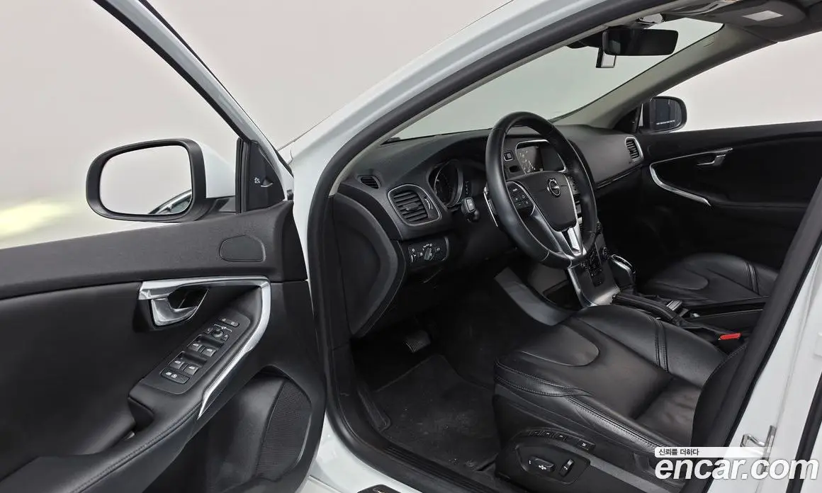Volvo V40 2017 2.0 АКПП, фото 10