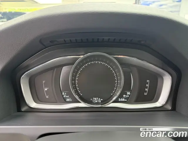 Volvo V60 2018 2.0 АКПП, миниатюра 8 Volvo V60 2018 2.0 АКПП, миниатюра 8