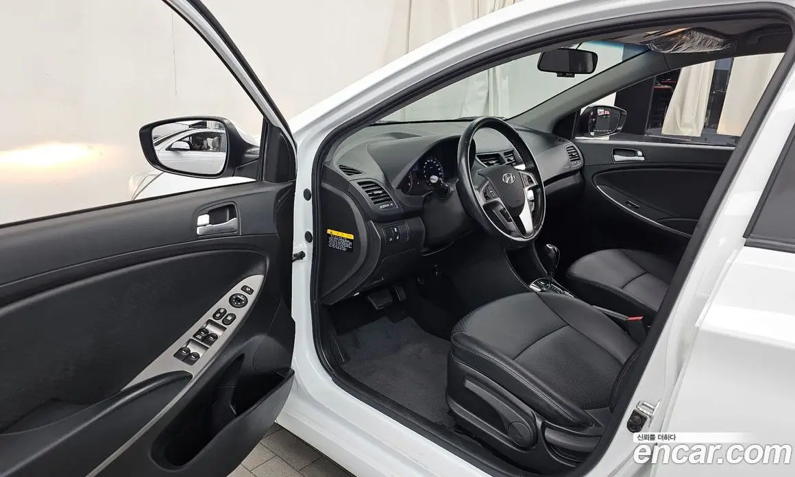 Hyundai Accent 2015 1.6 АКПП, фото 13