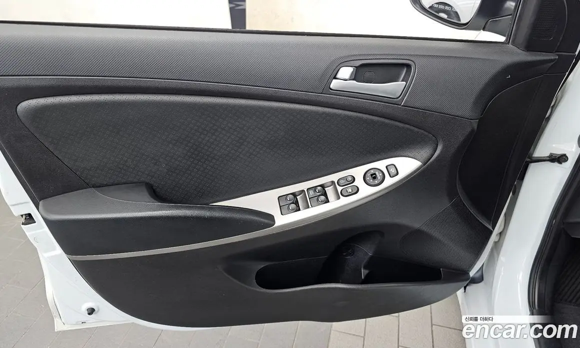 Hyundai Accent 2015 1.6 АКПП, фото 14