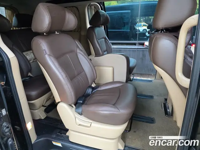 Hyundai Starex 2015 2.5 АКПП, миниатюра 9