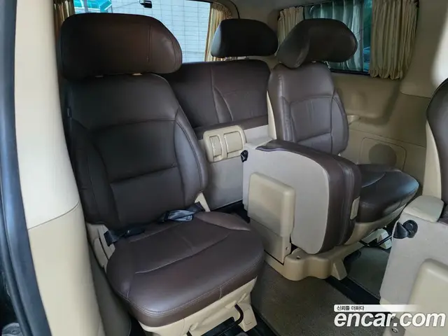 Hyundai Starex 2015 2.5 АКПП, миниатюра 10