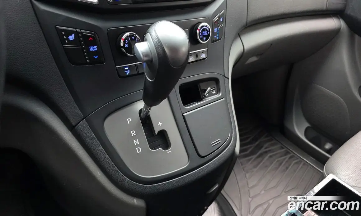 Hyundai Starex 2017 2.5 АКПП, фото 12