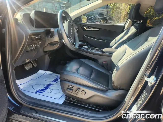 Kia EV6 2022 0.3 АКПП, миниатюра 7 Kia EV6 2022 0.3 АКПП, миниатюра 7
