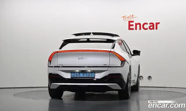Kia EV6 2022 0.1 АКПП, миниатюра 3 Kia EV6 2022 0.1 АКПП, миниатюра 3