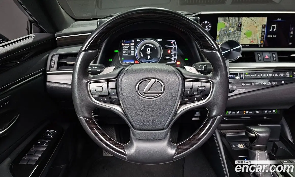 Lexus ES 2018 2.5 АКПП, фото 19