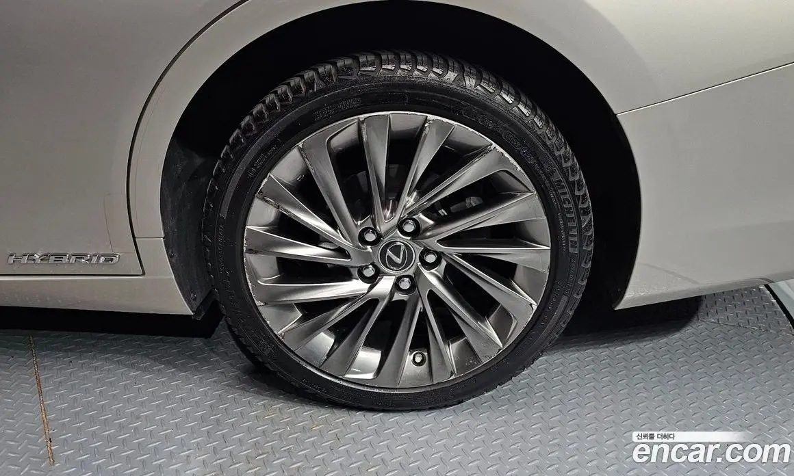 Lexus ES 2018 2.5 АКПП, фото 7