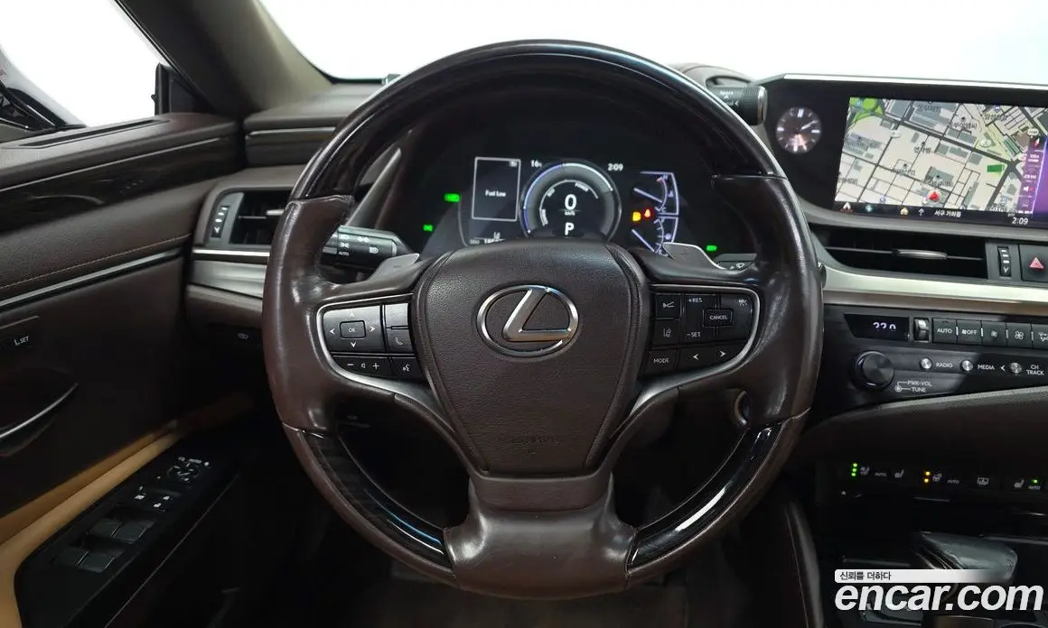 Lexus ES 2019 2.5 АКПП, фото 18