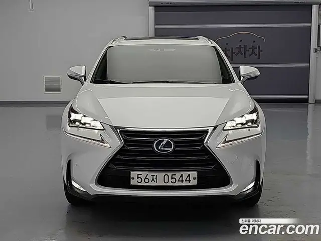 Lexus NX 2016 2.5 АКПП, миниатюра 2