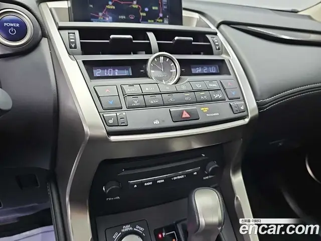 Lexus NX 2016 2.5 АКПП, миниатюра 10