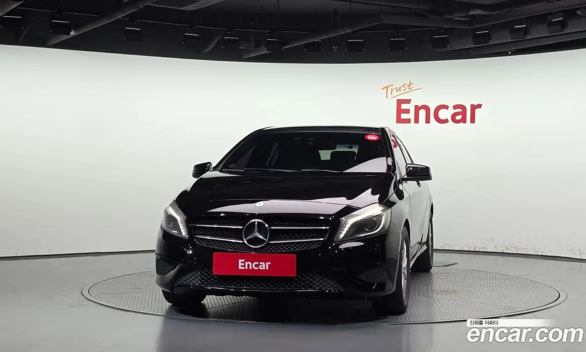 Mercedes-Benz A-Class 2014 1.8 АКПП, фото 3