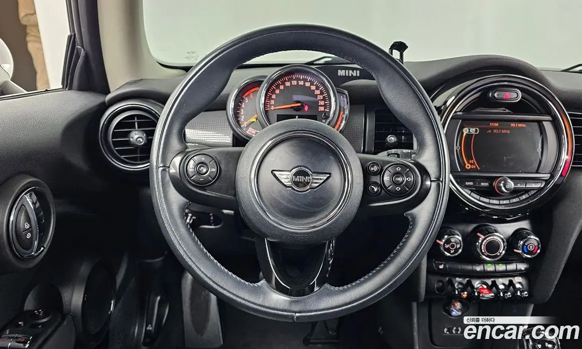 Mini Cooper 2018 1.5 АКПП, фото 18