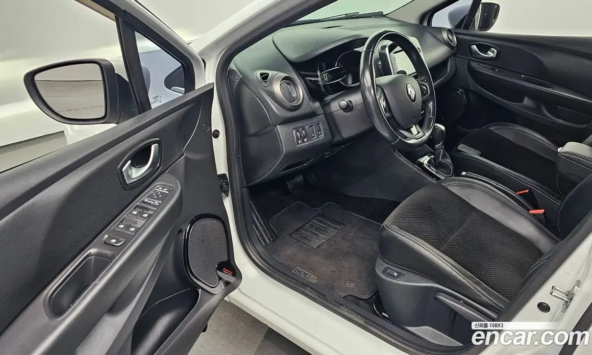 Renault (Samsung) Clio 2019 1.5 АКПП, фото 13