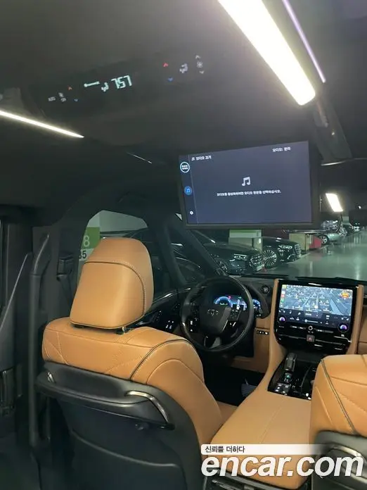 Toyota Alphard 2024 2.5 вариатор, миниатюра 8