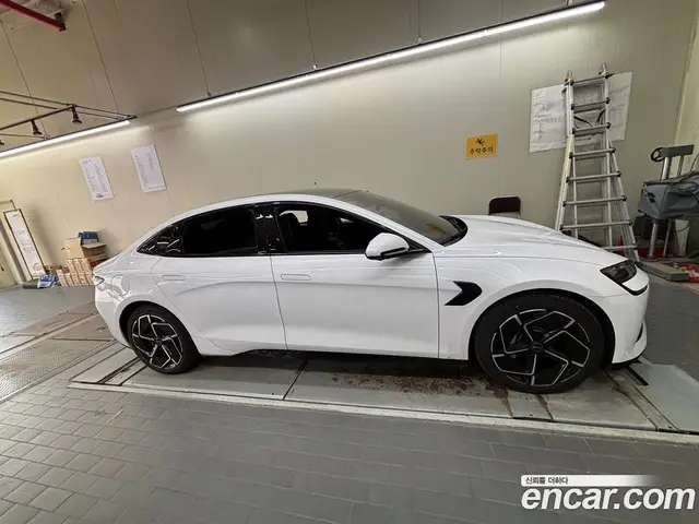 BYD Seal 2026 10.0 АКПП, миниатюра 2