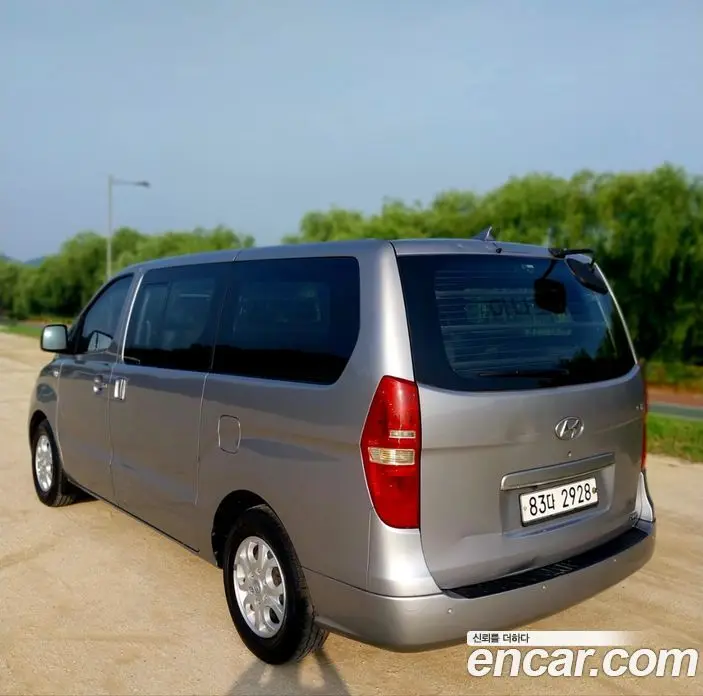 Hyundai Starex 2010 2.5 АКПП, фото 3 Hyundai Starex 2010 2.5 АКПП, фото 3