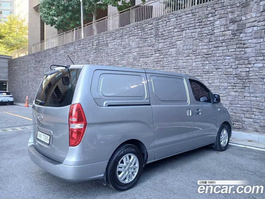 Hyundai Starex 2016 2.5 АКПП, фото 3 Hyundai Starex 2016 2.5 АКПП, фото 3