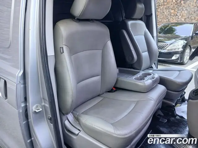Hyundai Starex 2016 2.5 АКПП, миниатюра 10 Hyundai Starex 2016 2.5 АКПП, миниатюра 10