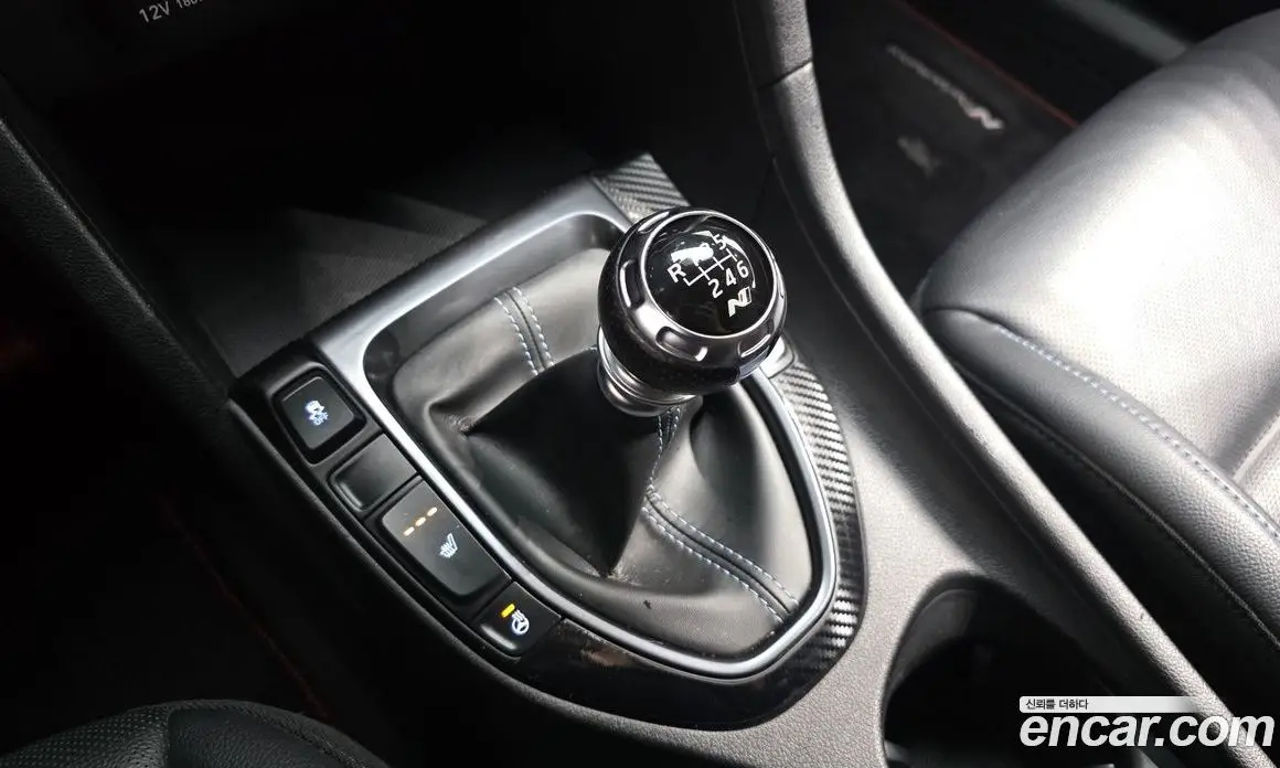 Hyundai Veloster 2019 2.0 МКПП, фото 12 Hyundai Veloster 2019 2.0 МКПП, фото 12