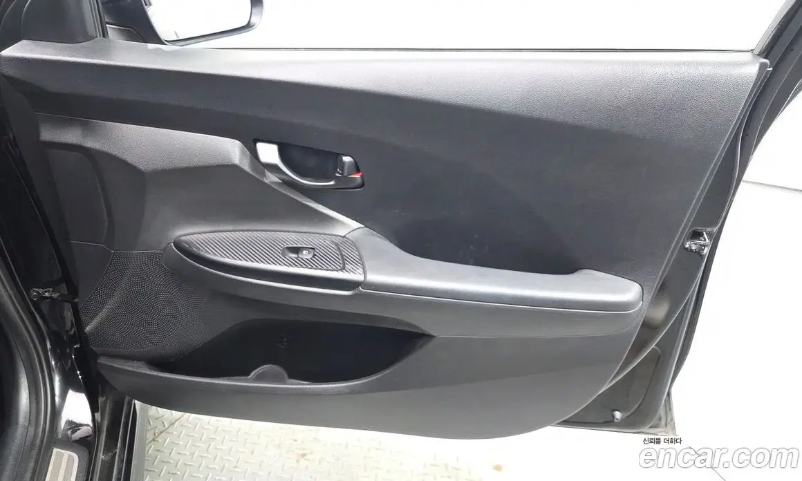 Hyundai Veloster 2019 2.0 МКПП, фото 14 Hyundai Veloster 2019 2.0 МКПП, фото 14