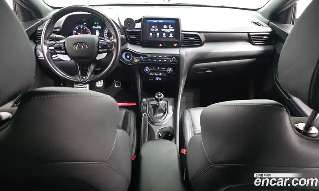 Hyundai Veloster 2019 2.0 МКПП, миниатюра 10 Hyundai Veloster 2019 2.0 МКПП, миниатюра 10