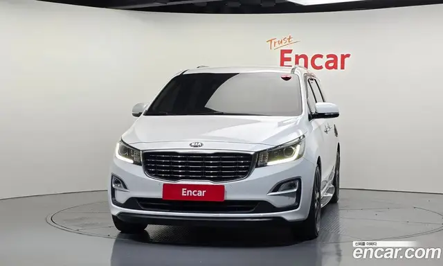 Kia Carnival 2018 2.2 АКПП, миниатюра 3 Kia Carnival 2018 2.2 АКПП, миниатюра 3