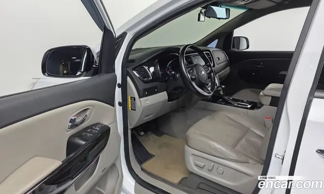Kia Carnival 2018 2.2 АКПП, миниатюра 10 Kia Carnival 2018 2.2 АКПП, миниатюра 10