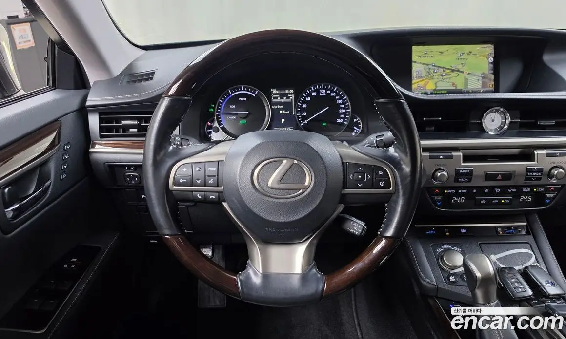 Lexus ES 2016 2.5 АКПП, фото 18 Lexus ES 2016 2.5 АКПП, фото 18