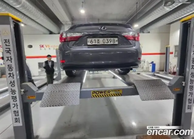 Lexus ES 2016 2.5 АКПП, миниатюра 2 Lexus ES 2016 2.5 АКПП, миниатюра 2