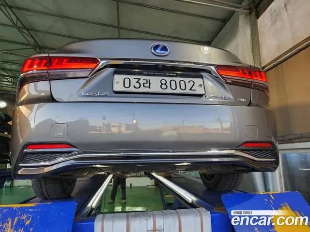 Lexus LS 2017 3.5 АКПП, миниатюра 2 Lexus LS 2017 3.5 АКПП, миниатюра 2