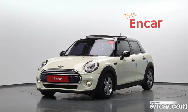 Mini Cooper, 2015, 130 415 км