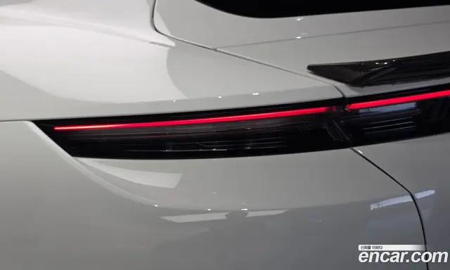 Porsche Taycan 2023 0.1 АКПП, миниатюра 9