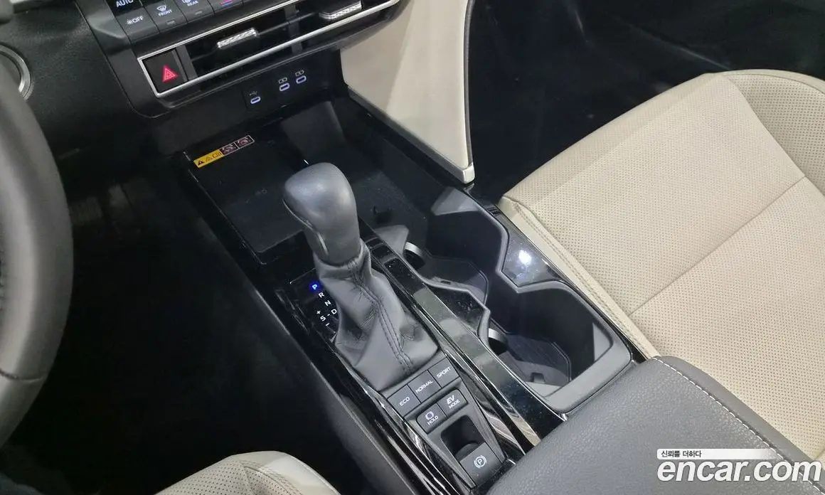 Toyota Camry 2025 2.5 вариатор, фото 9