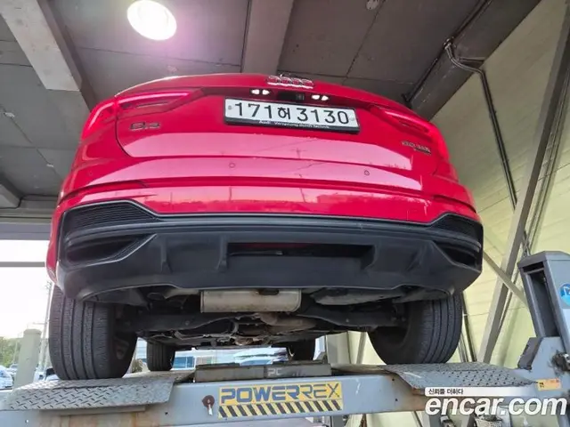 Audi Q3 2022 2.0 АКПП, миниатюра 2
