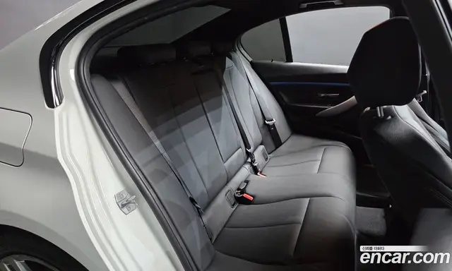 BMW 3 серия 2017 2.0 АКПП, миниатюра 11 BMW 3 серия 2017 2.0 АКПП, миниатюра 11