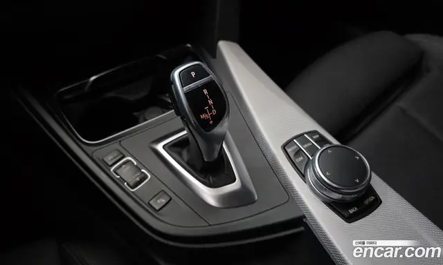 BMW 3 серия 2017 2.0 АКПП, миниатюра 9 BMW 3 серия 2017 2.0 АКПП, миниатюра 9